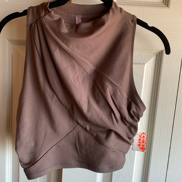 FP Movement by Free People NWT Spin Me Ruched Tank - Picture 3 of 15